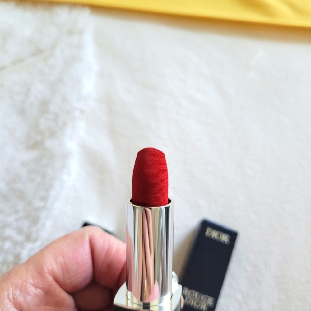 Dior Velvet Red Lipstick Vibrant Classic Shade 999 New Never Used - Picture 5 of 7